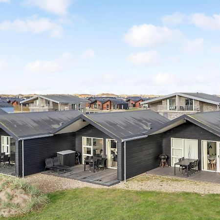 Awesome Home In Ringkobing With Kitchen Sondervig Luaran gambar
